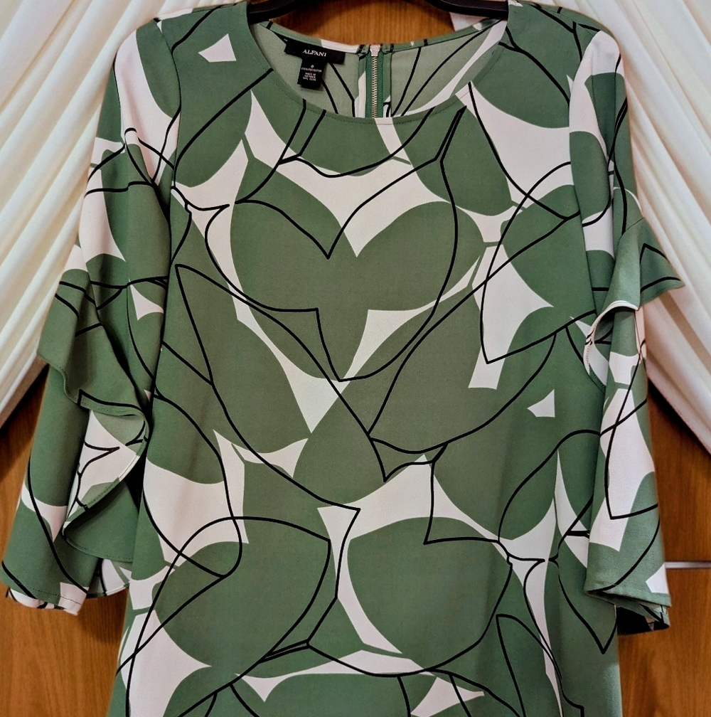 Alfani Abstract Green and White Blouse